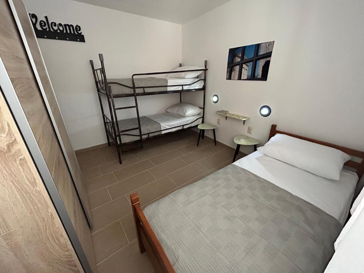 Willa Dora House With Wifi And Outdoor Swimming Pool Pula Zewnętrze zdjęcie